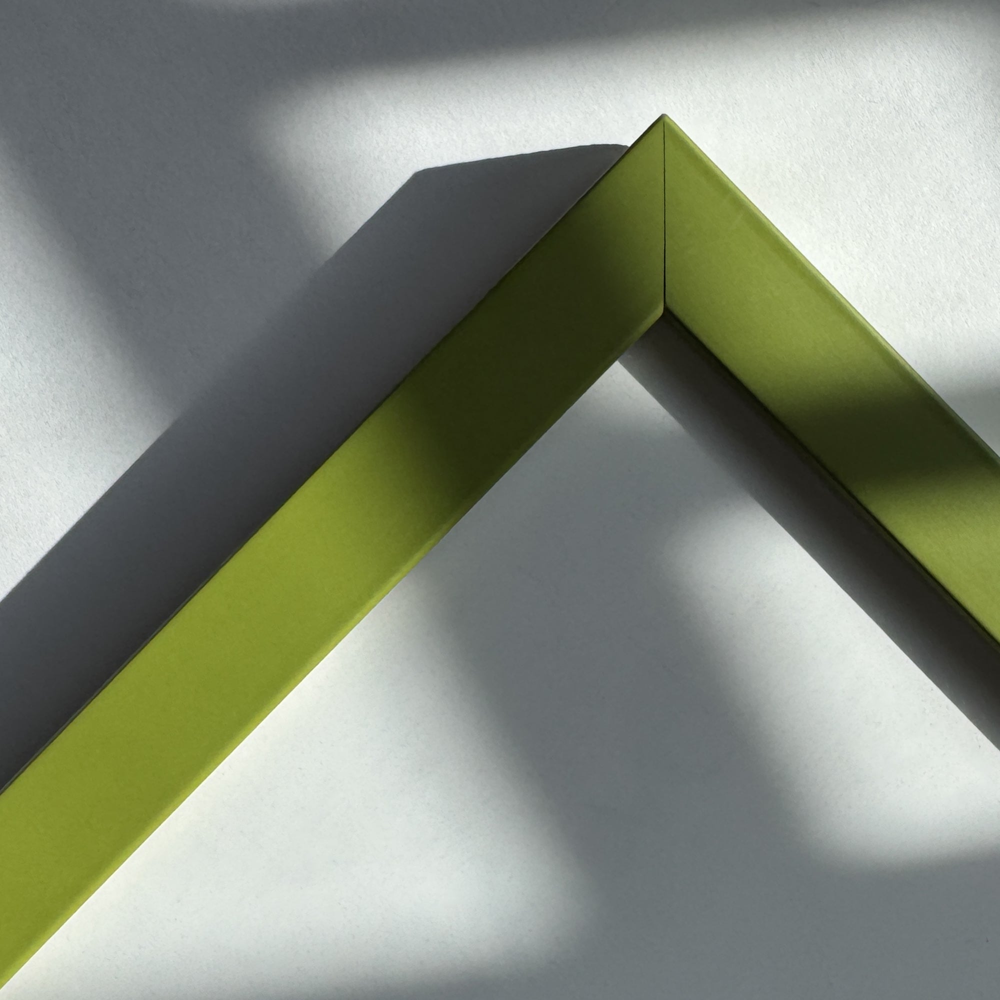 Olive green matte wooden frame - Narrow (15 mm) - A3 (30x42 cm)