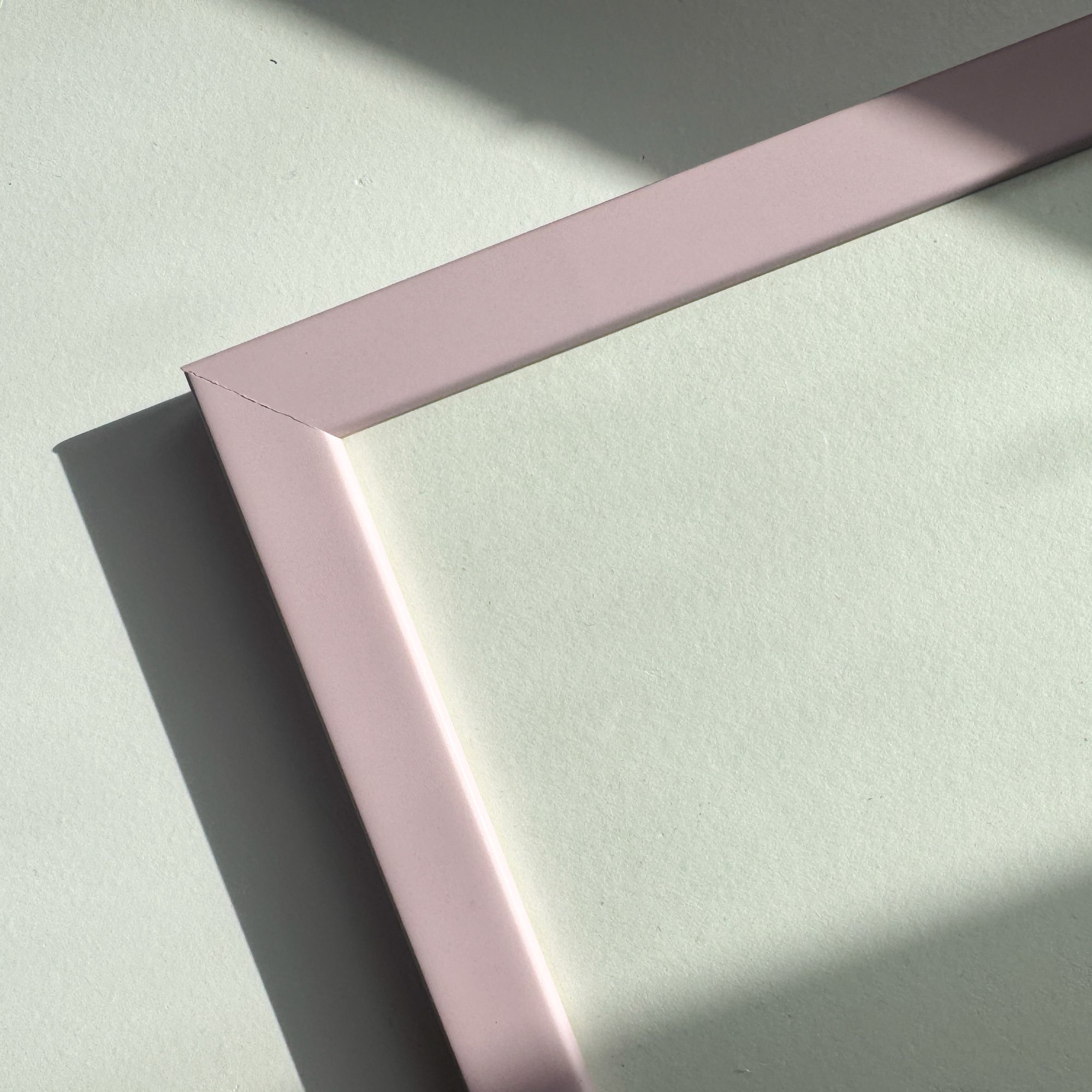 Pink matte wooden frame - Narrow (15 mm)