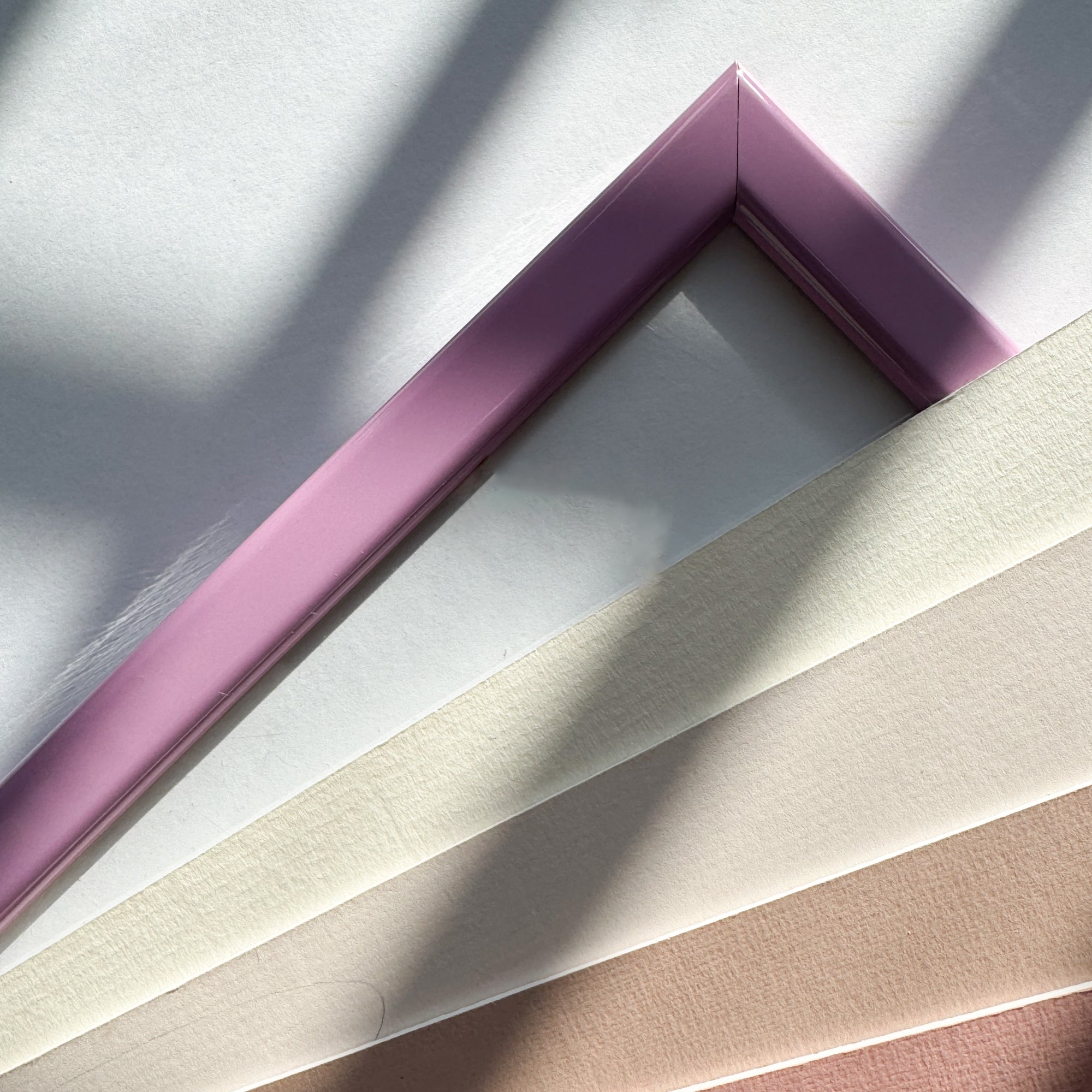 Pink glossy wooden frame - Narrow (13 mm) - 40×40 cm