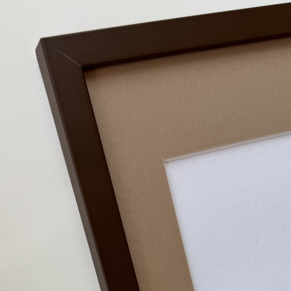 Brown matte wooden frame - Narrow (15 mm) - 28x35 cm