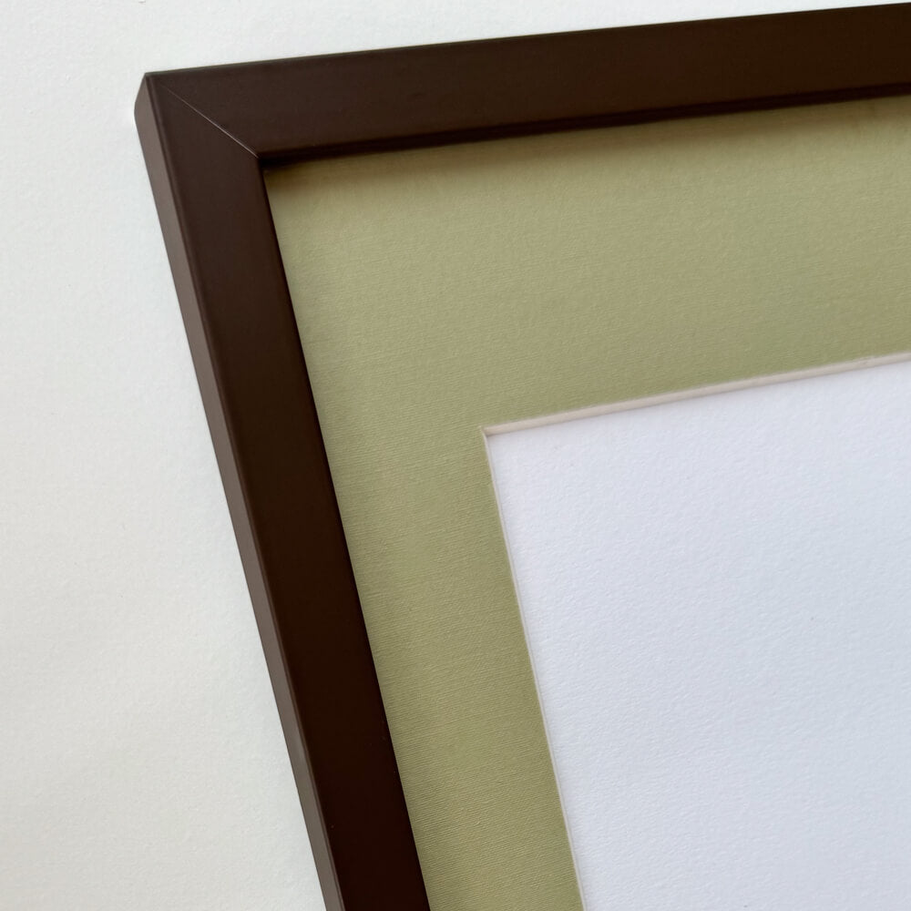 Brown matte wooden frame - Narrow (15 mm) - 28x35 cm