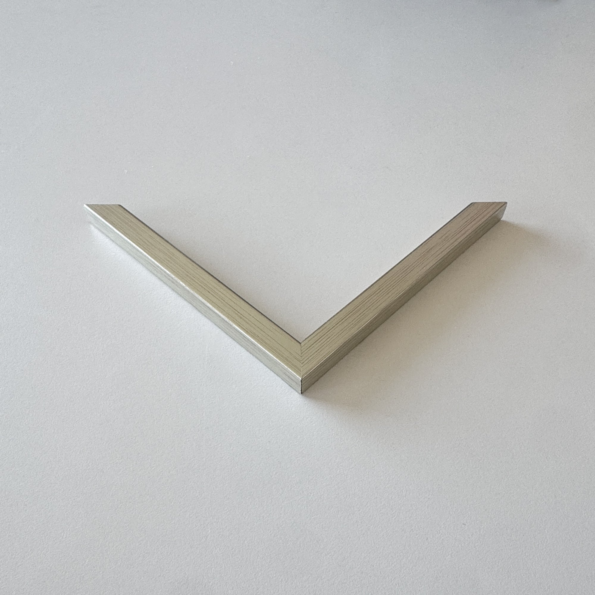 Sample: Silver wooden frame - Narrow (13x11 mm)