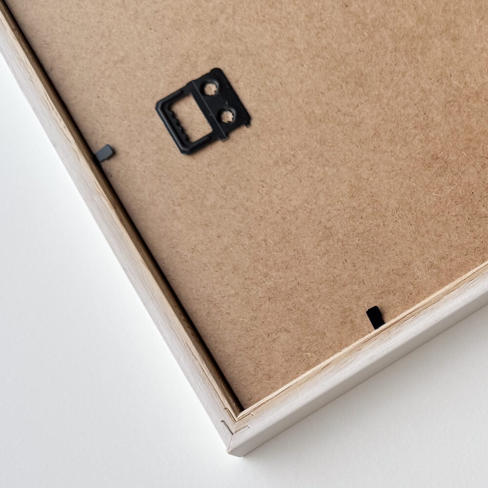 White wooden frame - Narrow (15 mm) - 50x70 cm