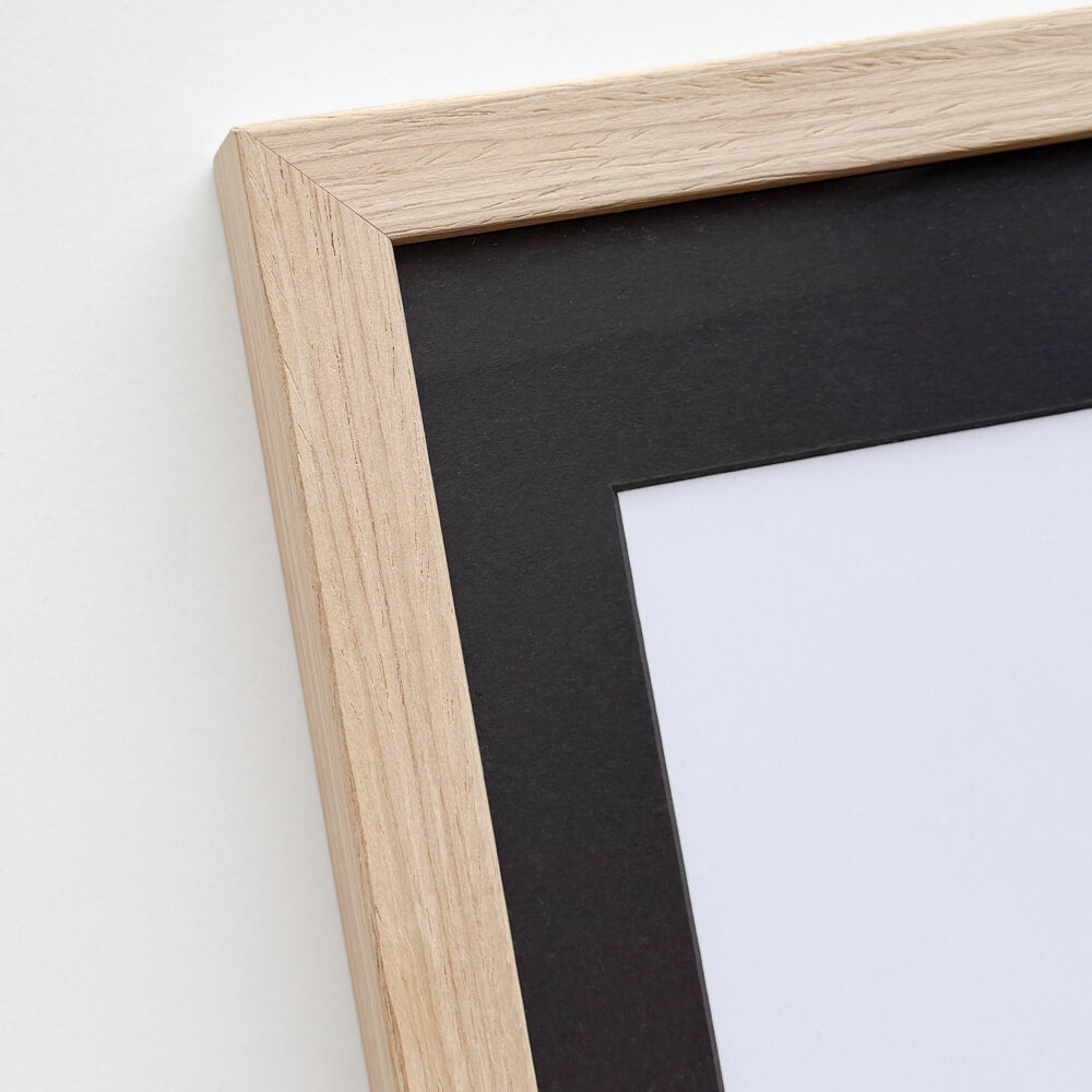 Picture frame in light wood - Narrow (15 mm) - 50x70 cm