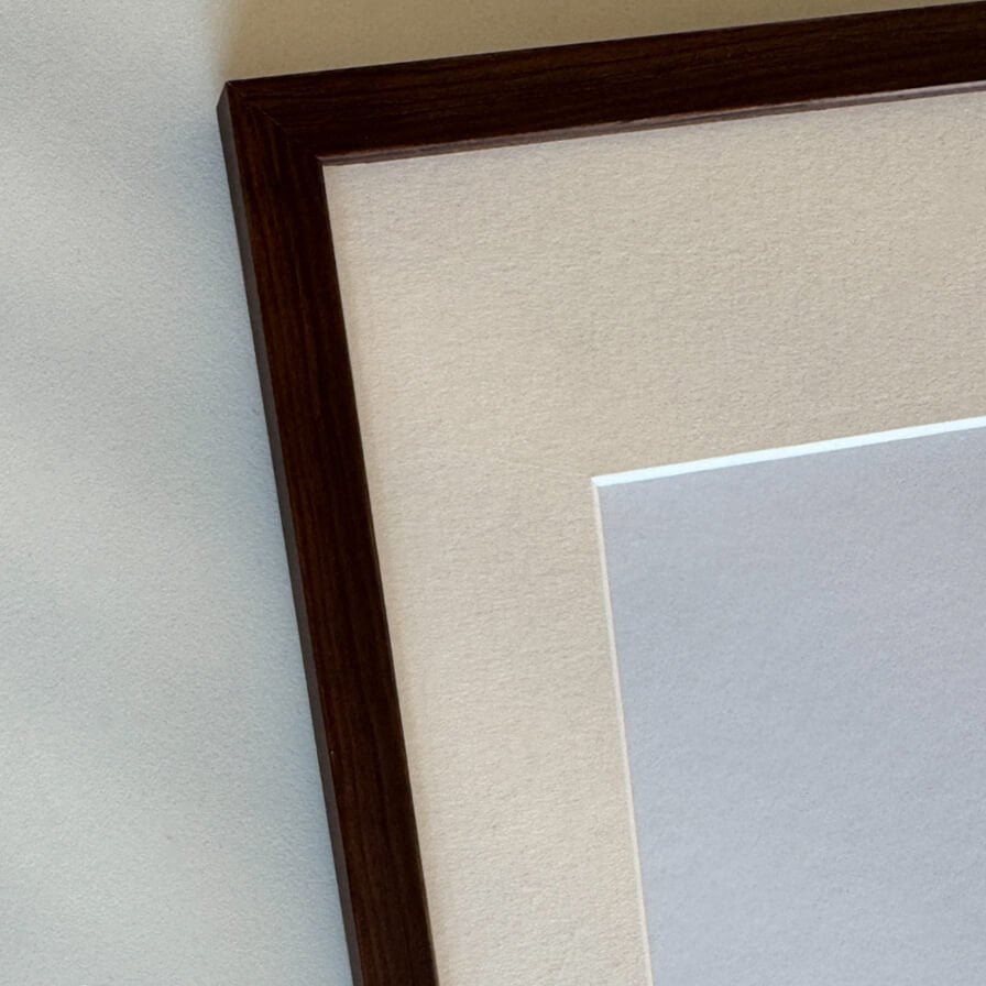 Dark wooden frame - Narrow (10 mm) - 30x30 cm