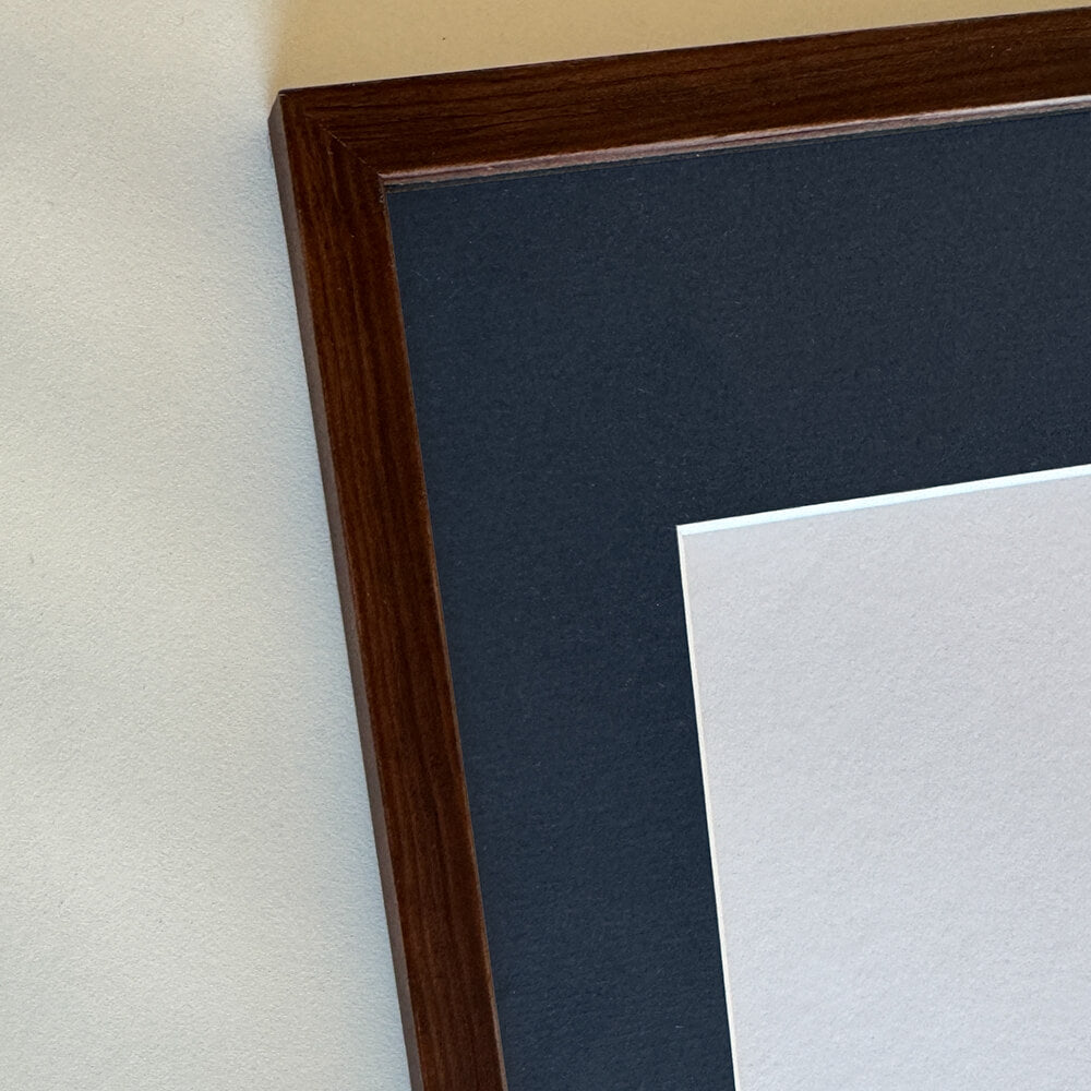 Dark wooden frame - Narrow (10 mm) - 30x30 cm