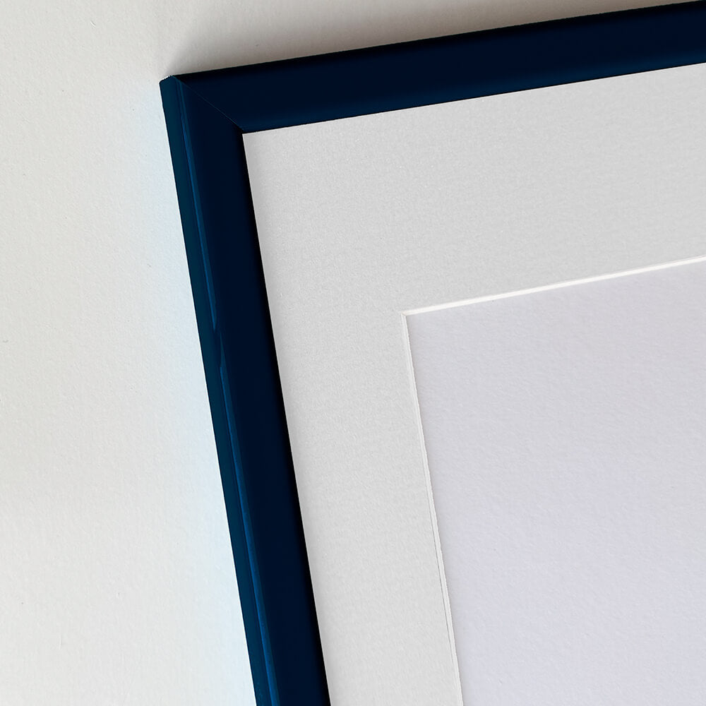Dark blue glossy wooden frame - Narrow (13 mm) - 50x70 cm