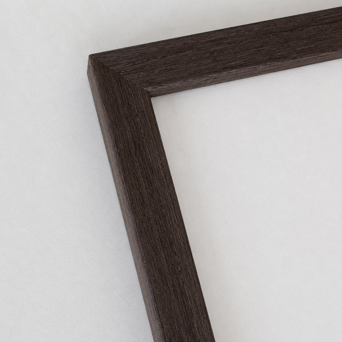 Dark smoked oak frame - Narrow (15 mm)