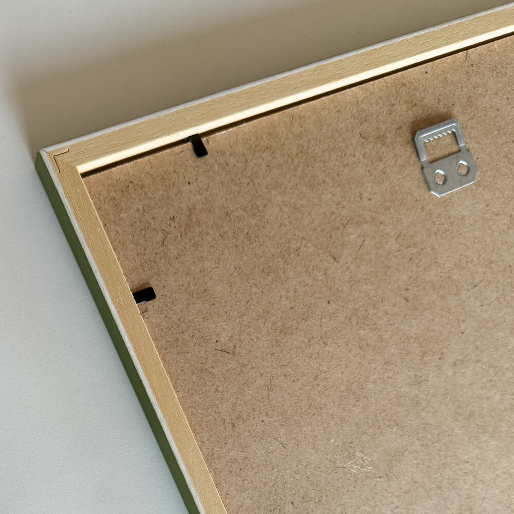 Olive green matte wooden frame - Narrow (15 mm) - A2 (42x59.4 cm)