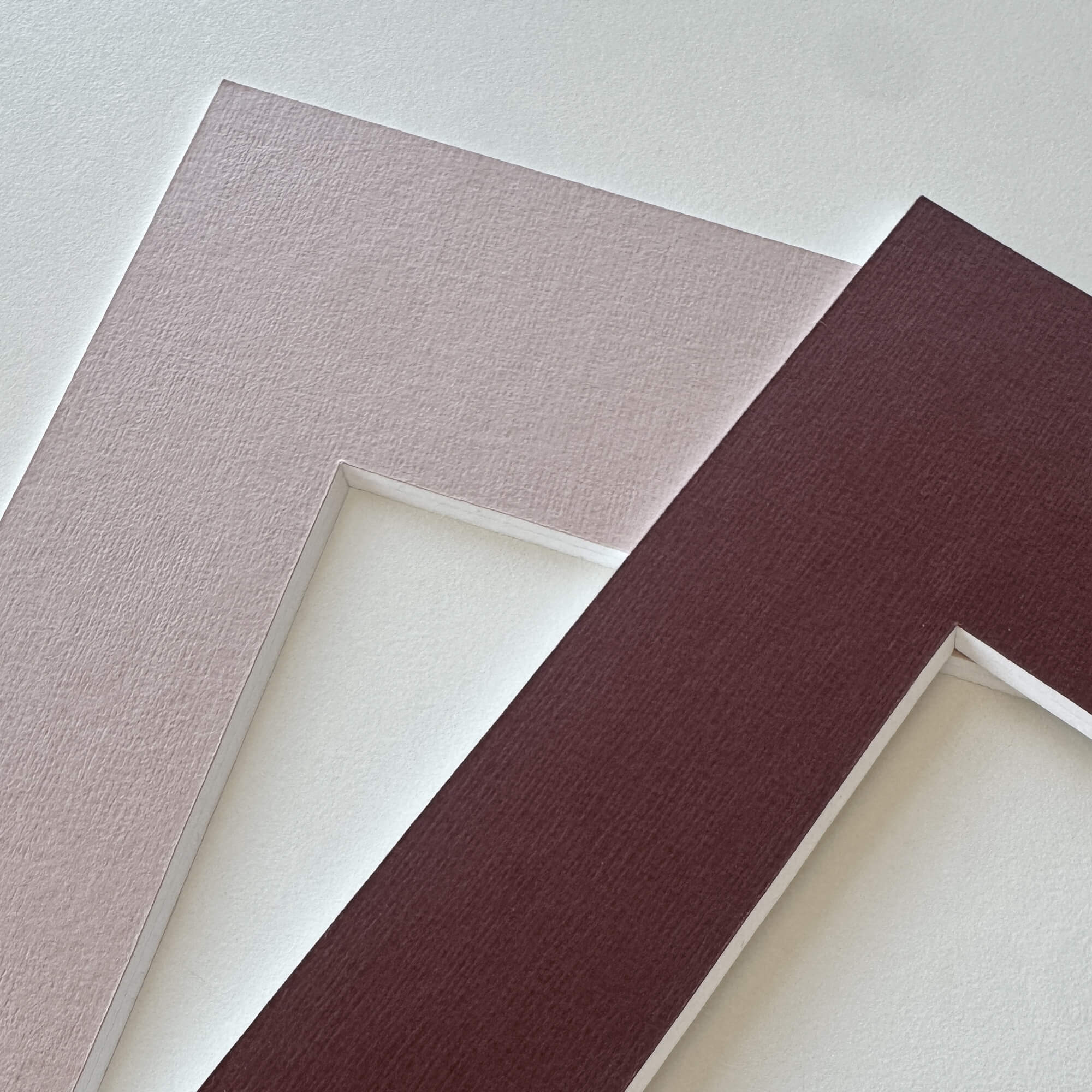 Maroon passepartout