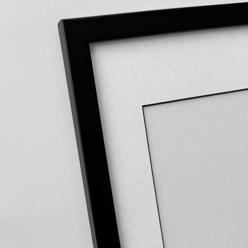 Black wooden frame - Narrow (15 mm) - A4 (21x29.7 cm)
