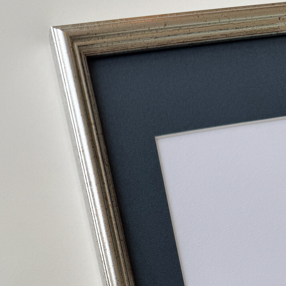 Vintage silver frame - Narrow (16 mm) - 40x50 cm