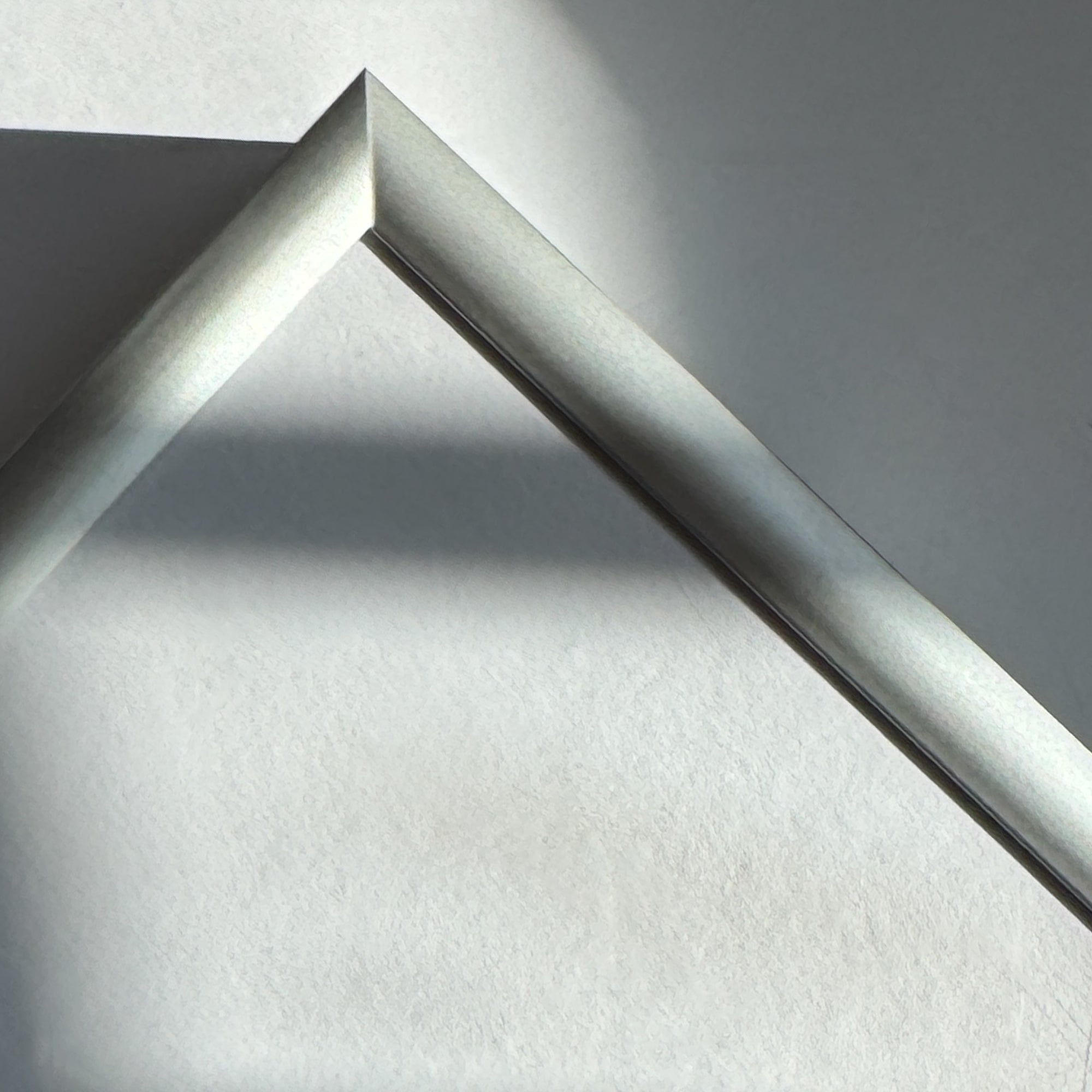 Black aluminum frame - Narrow (9 mm)