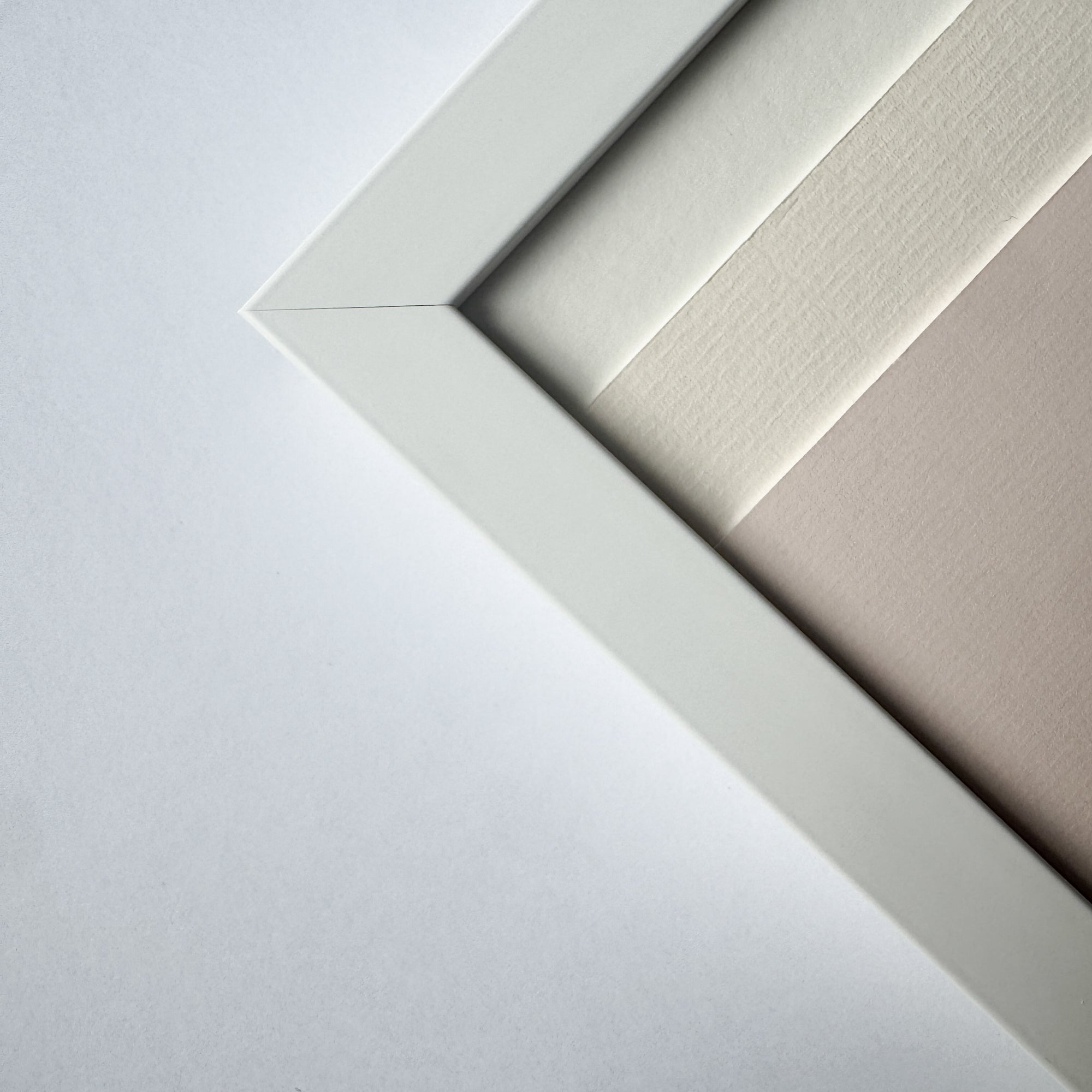 White wooden frame - Wide (20 mm) - A0 (84.1x118.9 cm)