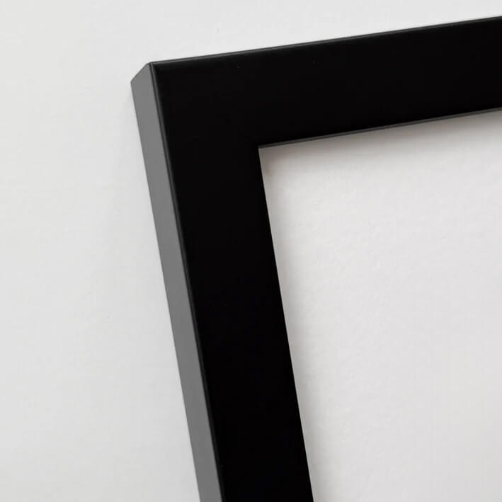 Black wooden frame - Wide (20 mm) - 70x100 cm
