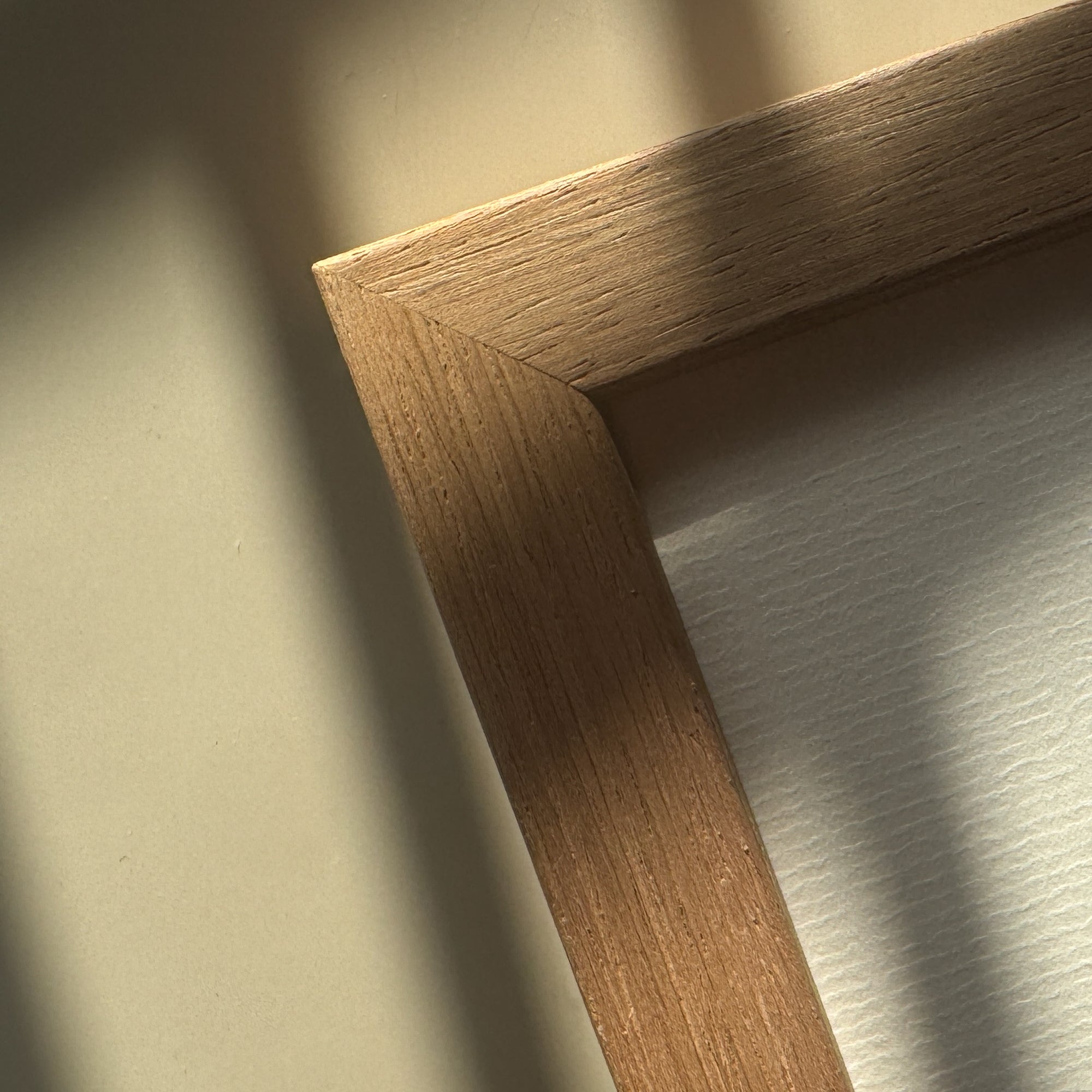Dark oak wooden frame - Wide (20 mm)