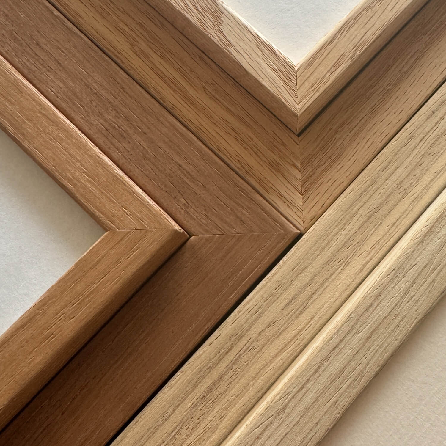 Dark oak frame - Wide (20 mm) - 100x140 cm
