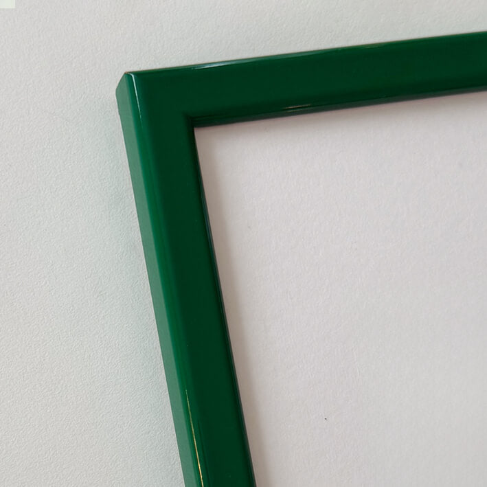 Green glossy wooden frame - Narrow (13 mm) - 28x35 cm