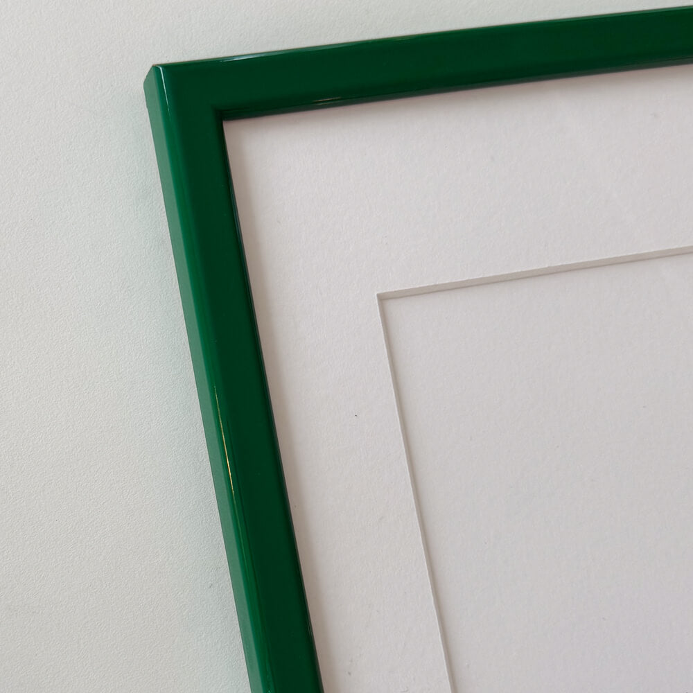 Green glossy wooden frame - Narrow (14 mm) - A2 (42x59.4 cm)