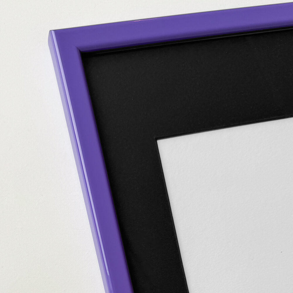 Purple glossy wooden frame - Narrow (14 mm) - 50x70 cm