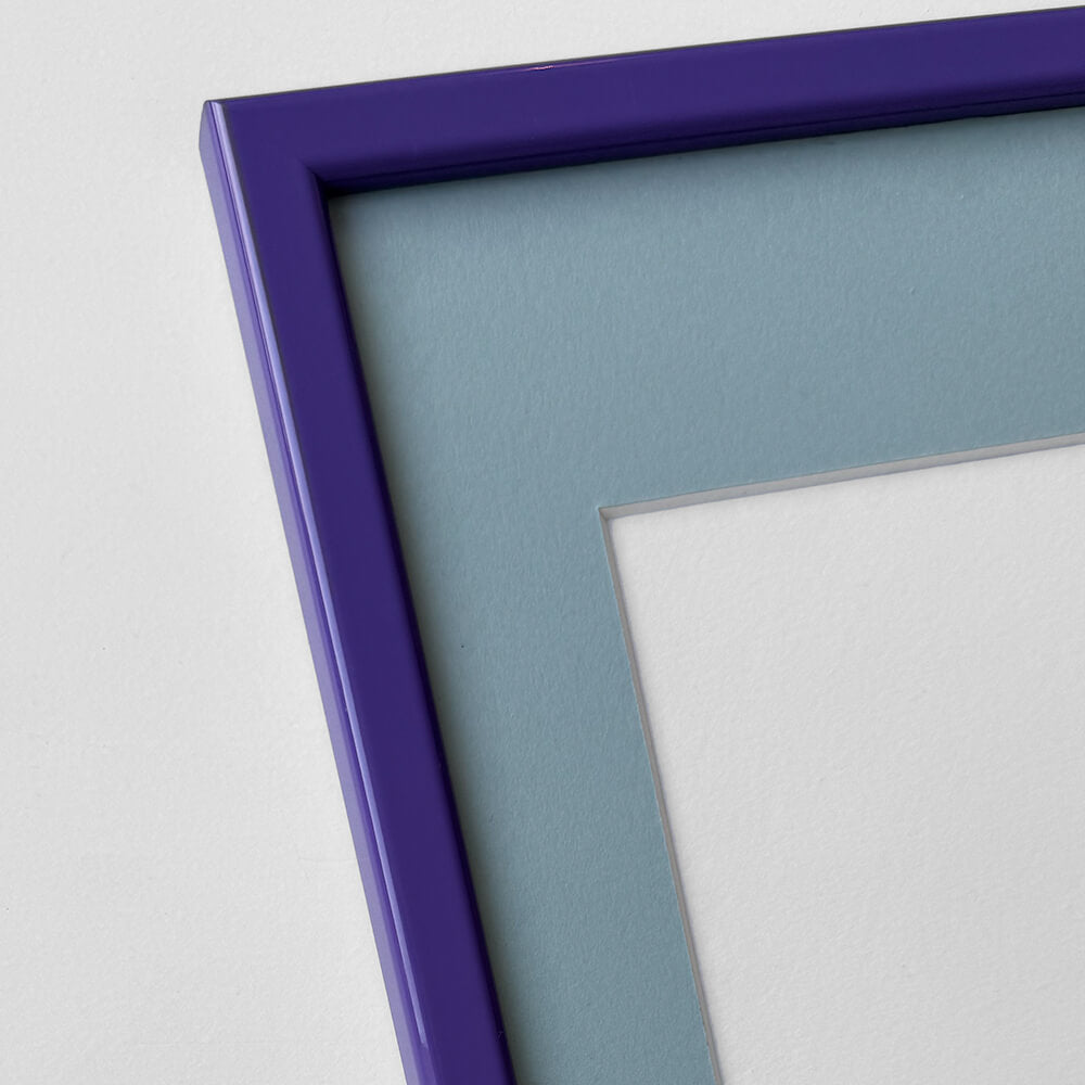 Purple glossy wooden frame - Narrow (14 mm) - A2 (42x59.4 cm)