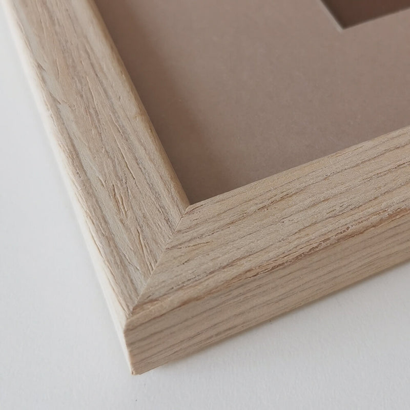 Picture frame in light wood - Narrow (15 mm) - 50x70 cm