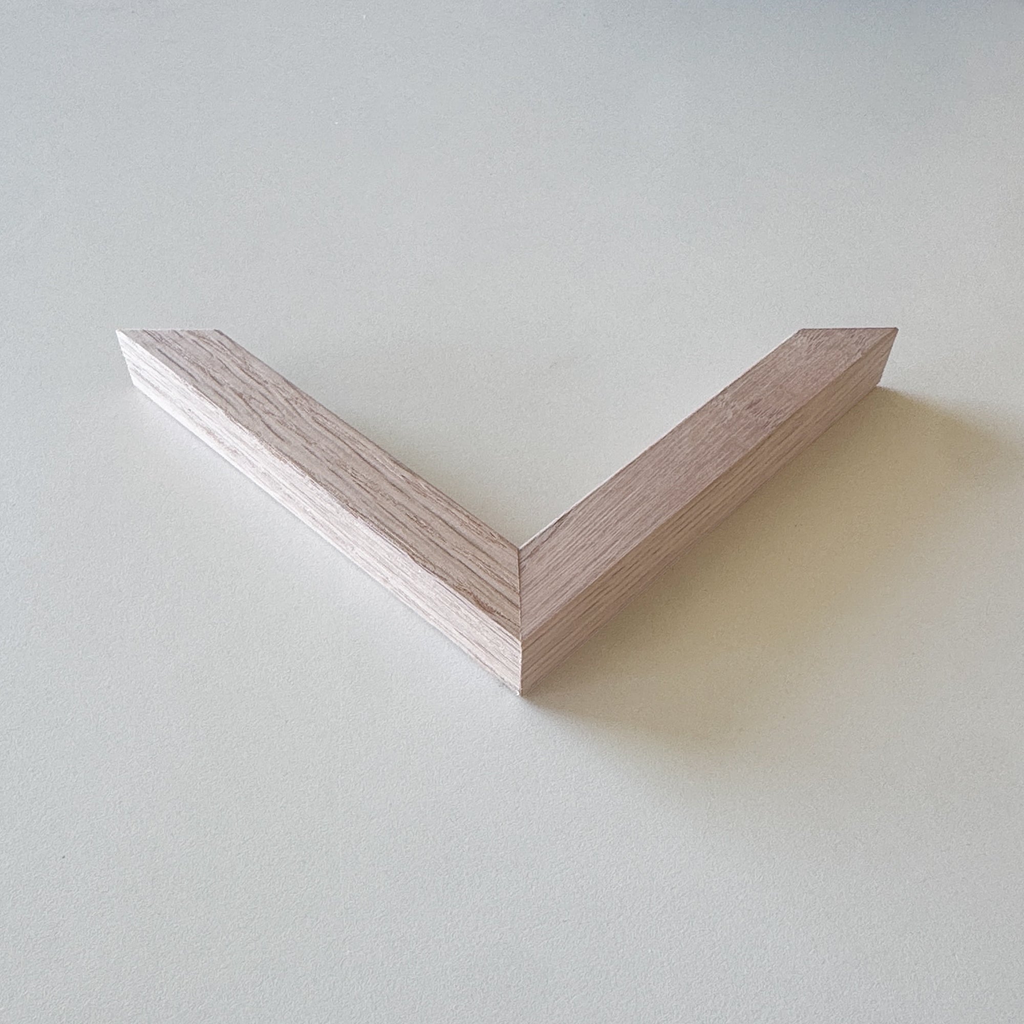 Corner sample: Solid oak frame - Wide (20x20 mm)
