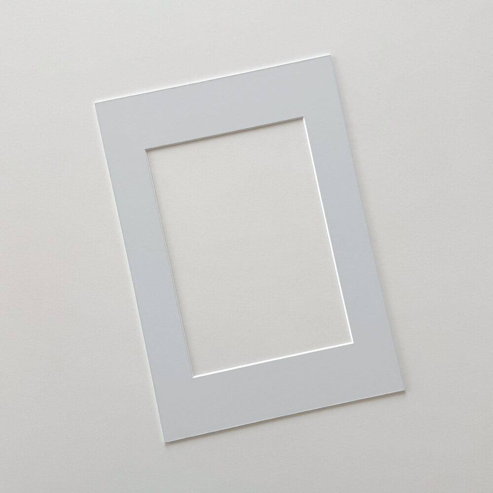 Light grey passepartout