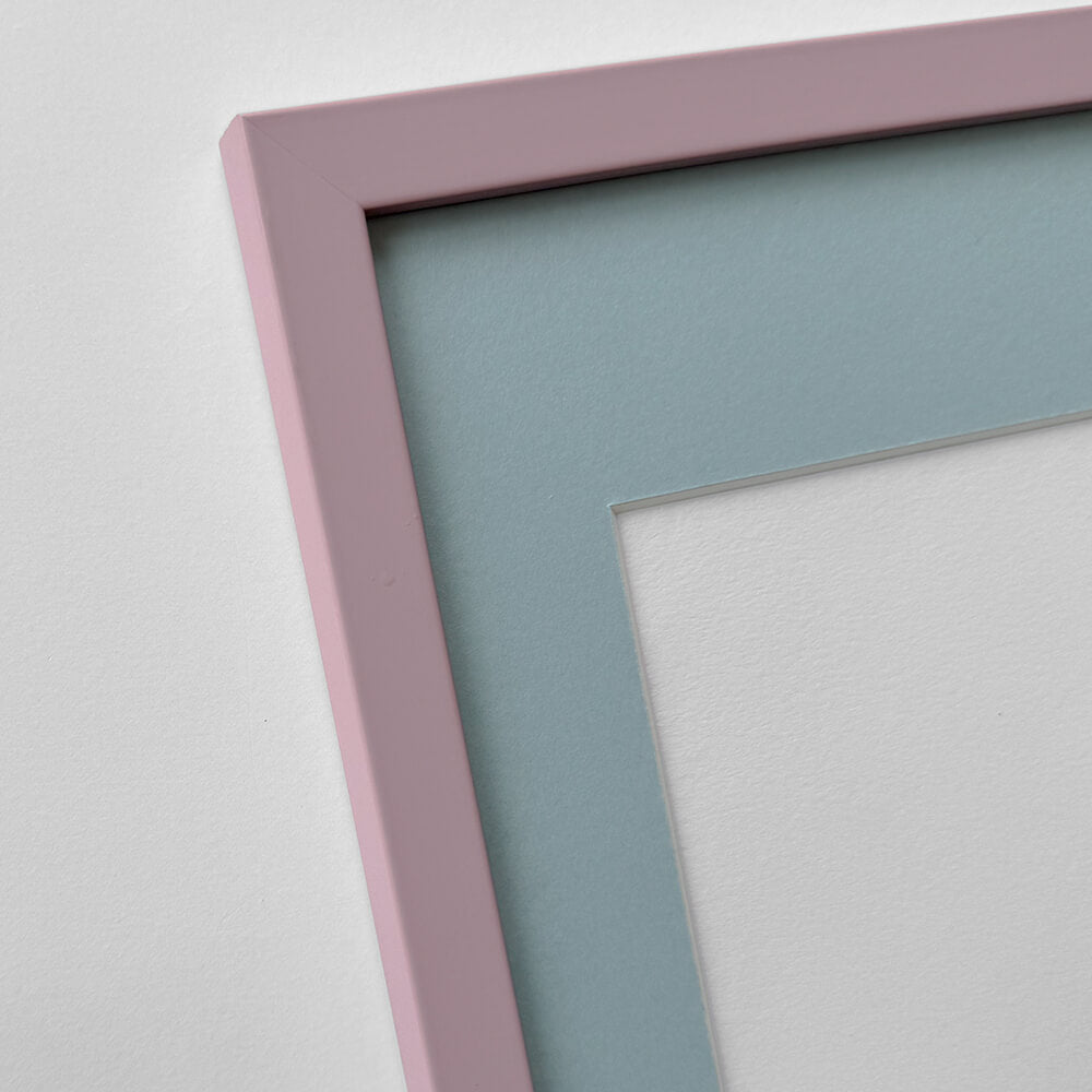 Pink matte wooden frame - Narrow (15 mm) - 28x35 cm