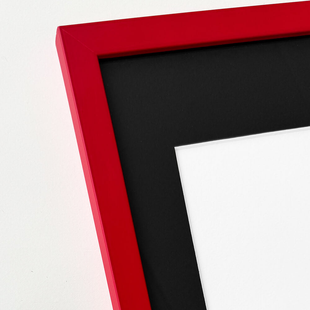 Matte red wooden frame - Narrow (15 mm) - 50x70 cm