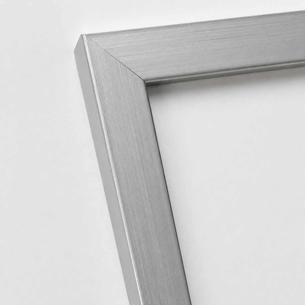 Silver wood frame - Narrow (15 mm)