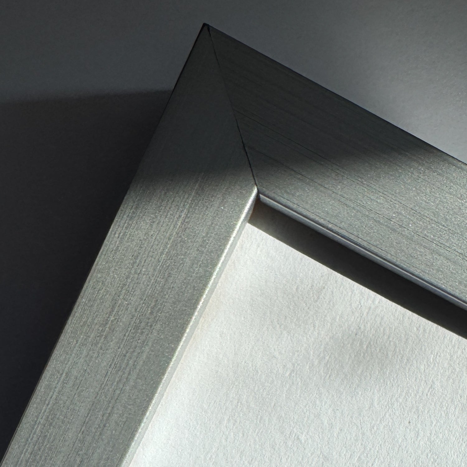 Silver wood frame - Narrow (15 mm)