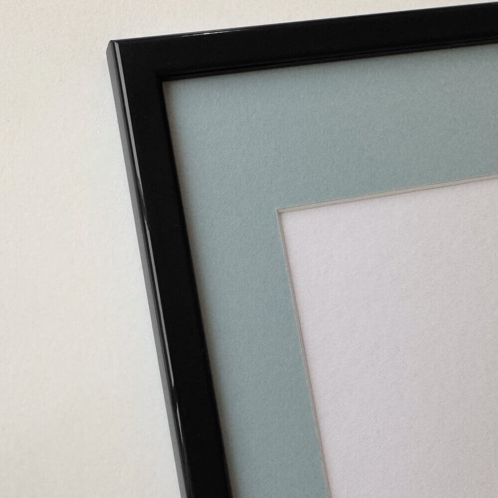 Black glossy wooden frame - Narrow (14 mm) - 50x70 cm