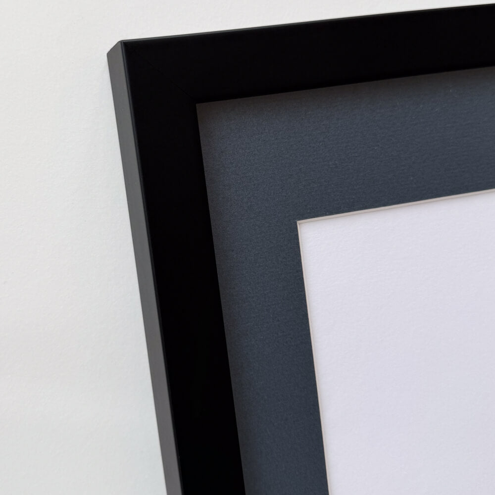 Black wooden frame - Wide (20 mm) - A2 (42x59.4 cm)