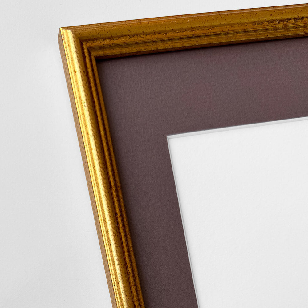 Vintage gold frame – Narrow (15 mm) – 40×50 cm