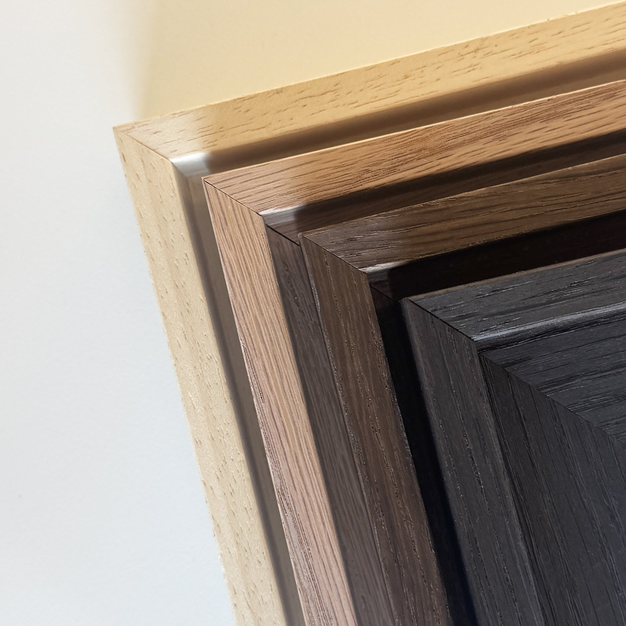 Floater frame in smoked oak